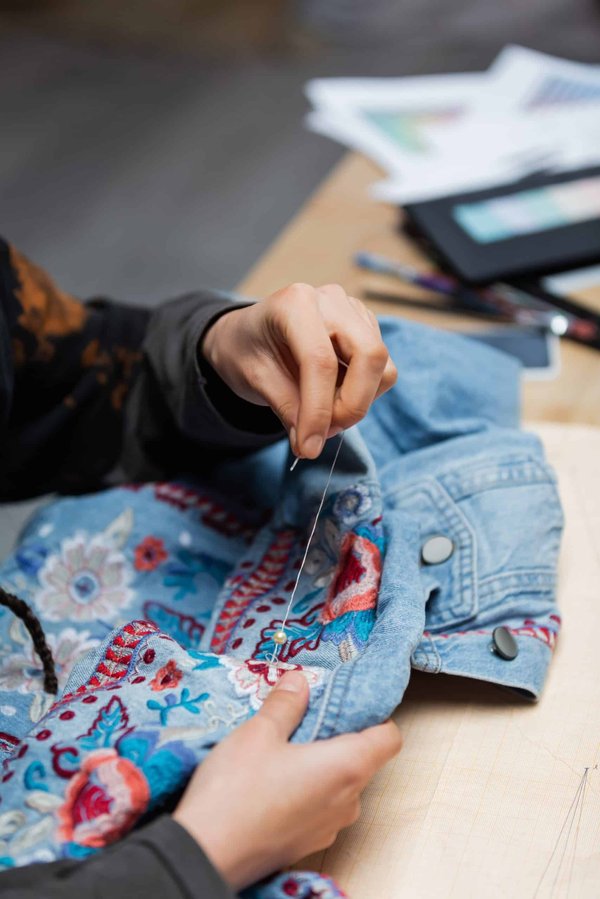 Comment entretenir correctement les vêtements brodés ?